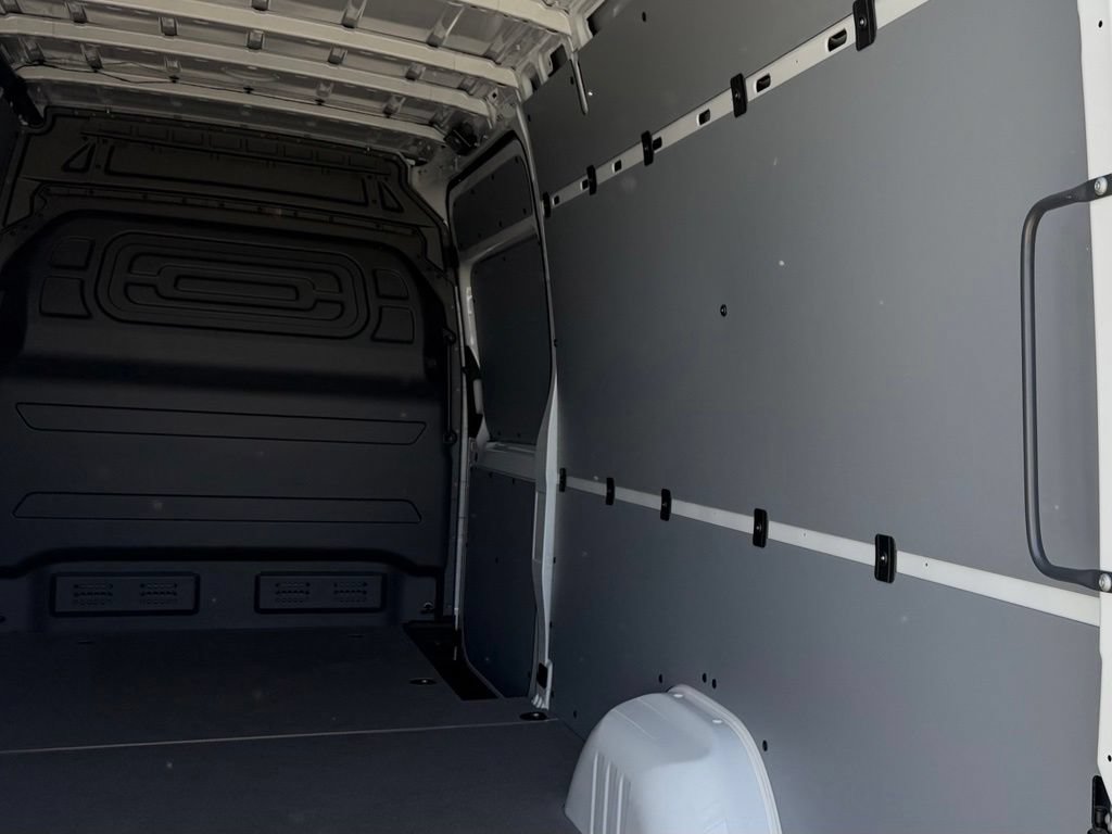 New 2026 Mercedes-Benz Sprinter 2500 image 14