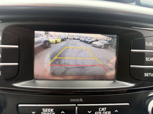 Used 2016 Kia Sorento LX FWD image 28