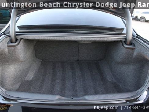 Used 2021 Dodge Charger SRT Hellcat image 38