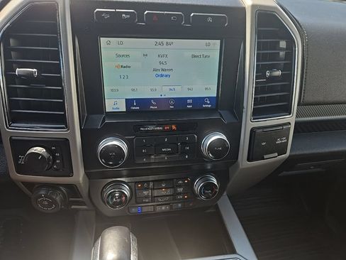 Used 2020 Ford F150 Lariat w/ Equipment Group 502A Luxury AWD/4WD image 18
