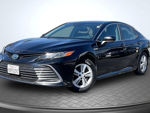 Used 2021 Toyota Camry LE FWD image 12
