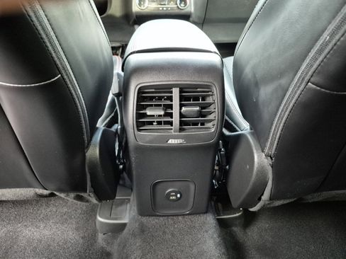 Used 2023 Ford Escape ST-Line AWD/4WD image 17
