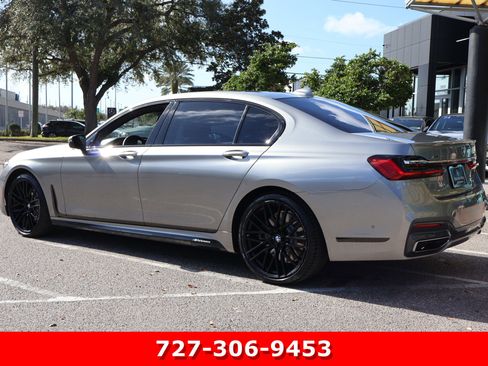 Used 2021 BMW 750i xDrive w/ Executive Package image 7