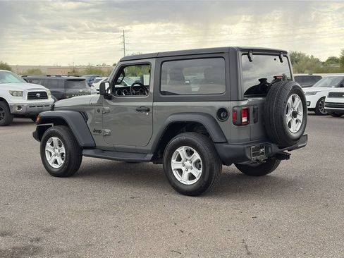 Used 2023 Jeep Wrangler Sport AWD/4WD image 9