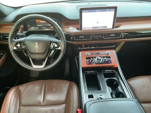 Used 2024 Lincoln Aviator Reserve w/ Equipment Group 201A image 17