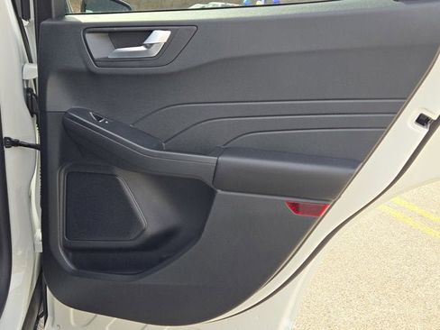 Used 2025 Ford Escape ST-Line w/ Tech Pack #1 image 9