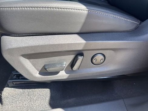 Used 2025 Nissan Murano SV AWD/4WD image 22