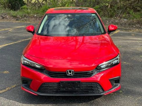 Used 2024 Honda Civic EX image 2