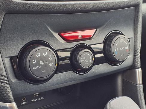 Used 2019 Subaru Forester Premium w/ All-Weather Package image 26