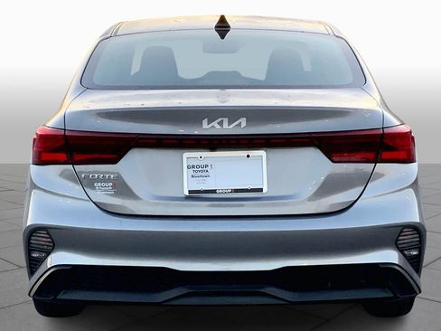 Used 2024 Kia Forte LXS image 5