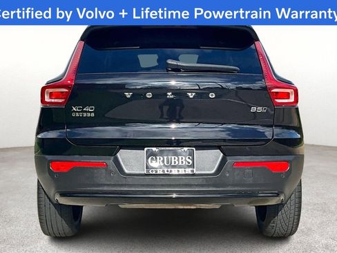 Certified 2025 Volvo XC40 B5 Plus image 6