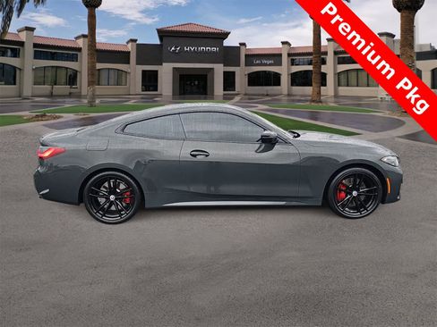 Used 2023 BMW M440i Coupe w/ Premium Package image 9