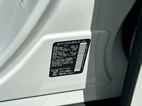 New 2026 Nissan Armada SL w/ Captain's Chari Seat Package image 20