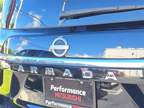 Used 2022 Nissan Armada Platinum w/ Captain's Chairs Package image 8