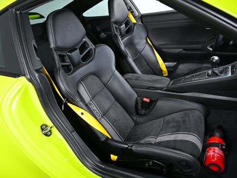 Used 2018 Porsche 911 GT3 RWD image 15