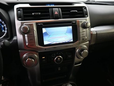 Used 2018 Toyota 4Runner SR5 Premium AWD/4WD image 8