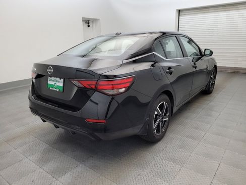 Used 2025 Nissan Sentra SV FWD image 9