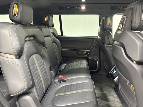 Used 2024 Rivian R1S Adventure image 23