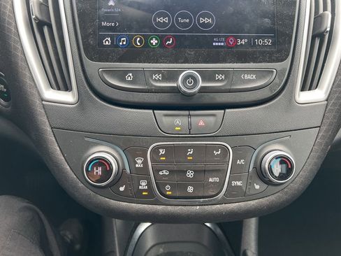 Used 2024 Chevrolet Malibu LT image 21