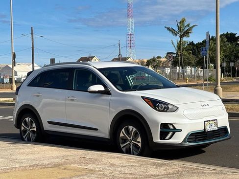 Used 2022 Kia Niro EX FWD image 6