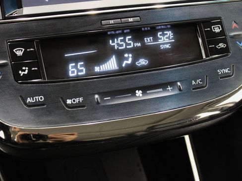 Used 2016 Toyota Avalon Touring image 62