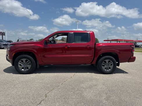 Used 2023 Nissan Frontier SV w/ SV Convenience Package AWD/4WD image 3