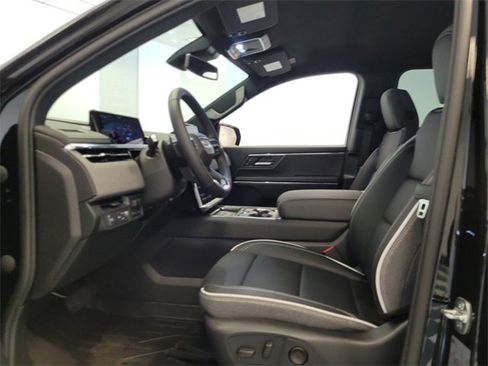 New 2026 GMC Sierra EV Elevation image 4