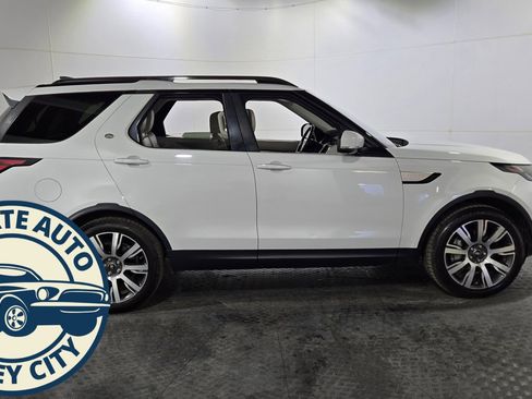 Used 2019 Land Rover Discovery HSE Luxury image 11