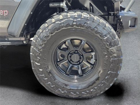 Used 2021 Jeep Wrangler Unlimited Rubicon AWD/4WD image 4