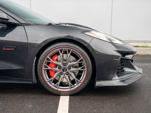 Used 2023 Chevrolet Corvette Stingray Premium Conv w/ Z51 Performance Package image 9