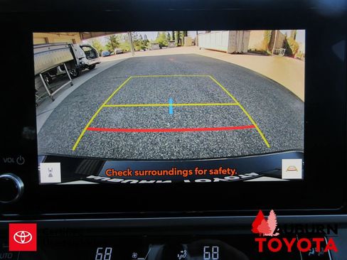 Used 2025 Toyota Camry LE image 30