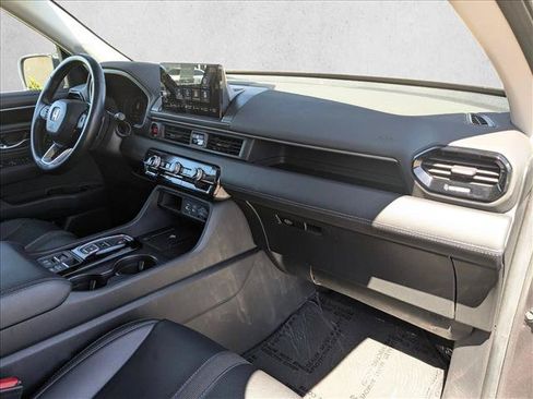 Used 2023 Honda Pilot EX-L image 21