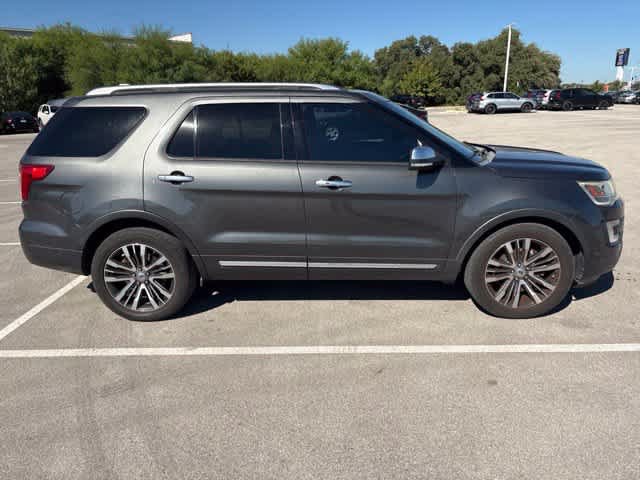 Used 2017 Ford Explorer Platinum AWD/4WD image 6