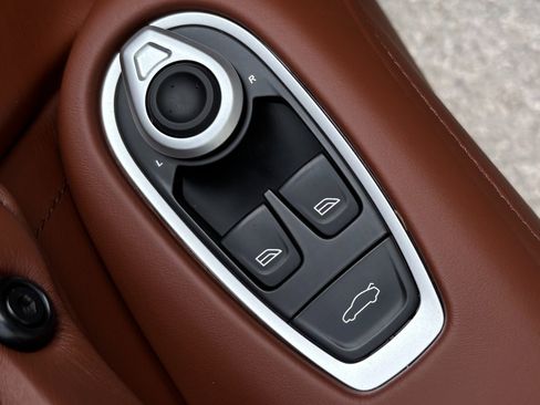 Used 2020 Aston Martin V8 Vantage Coupe RWD image 49
