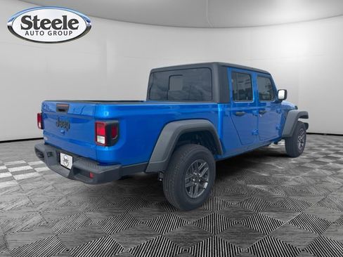 New 2025 Jeep Gladiator Sport image 5