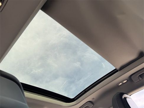 Used 2020 Lincoln Corsair Reserve w/ Appearance Package image 28