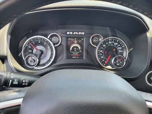 Used 2019 RAM 1500 Big Horn AWD/4WD image 20