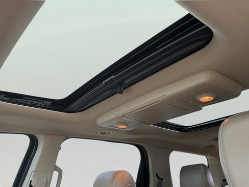 Used 2016 GMC Acadia Denali image 12