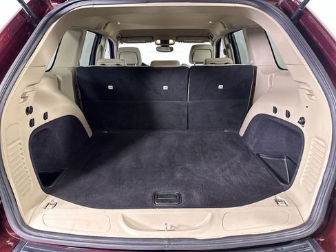 Used 2017 Jeep Grand Cherokee Laredo w/ Quick Order Package 2BE RWD image 26