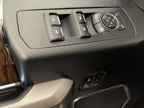 Used 2019 Ford F150 Lariat w/ Equipment Group 502A Luxury image 18