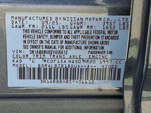 Used 2025 Nissan Sentra S image 27