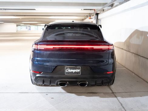 Certified 2024 Porsche Cayenne Turbo GT AWD/4WD image 10