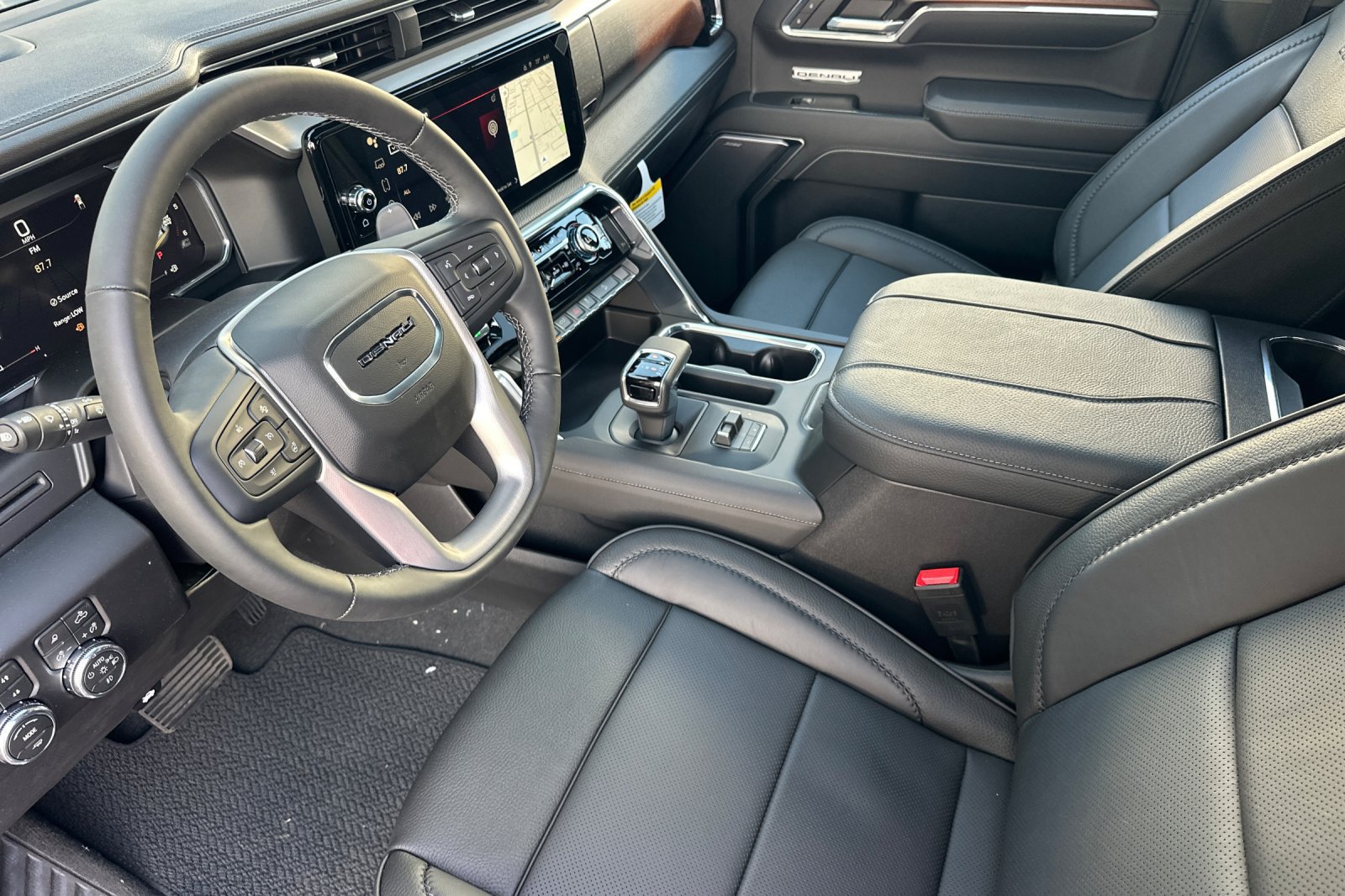 New 2026 GMC Sierra 1500 Denali AWD/4WD image 8
