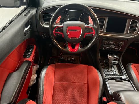 Used 2018 Dodge Charger R/T Scat Pack image 18