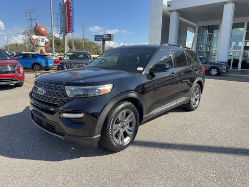 Certified 2023 Ford Explorer XLT w/ Equipment Group 202A image 2