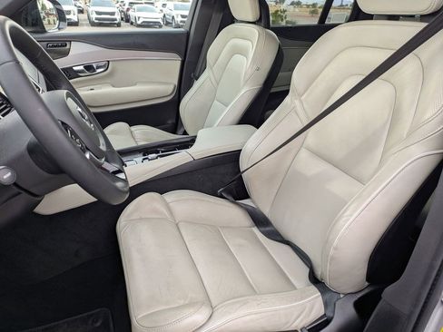 Used 2022 Volvo XC90 T8 R-Design w/ Advanced Package AWD/4WD image 28