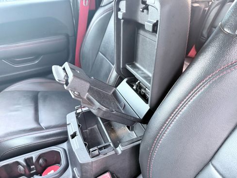 Used 2020 Jeep Wrangler Unlimited Rubicon w/ Quick Order Package 28Y Recon image 21