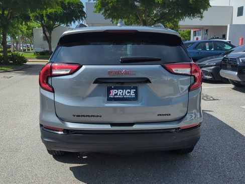 Used 2024 GMC Terrain SLE w/ Driver Convenience Package AWD/4WD image 6