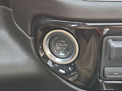 Used 2025 Chevrolet Silverado 3500 LTZ w/ LTZ Plus Package image 23