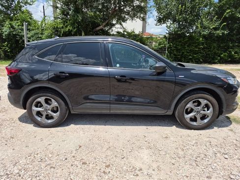 Used 2025 Ford Escape ST-Line AWD/4WD image 5